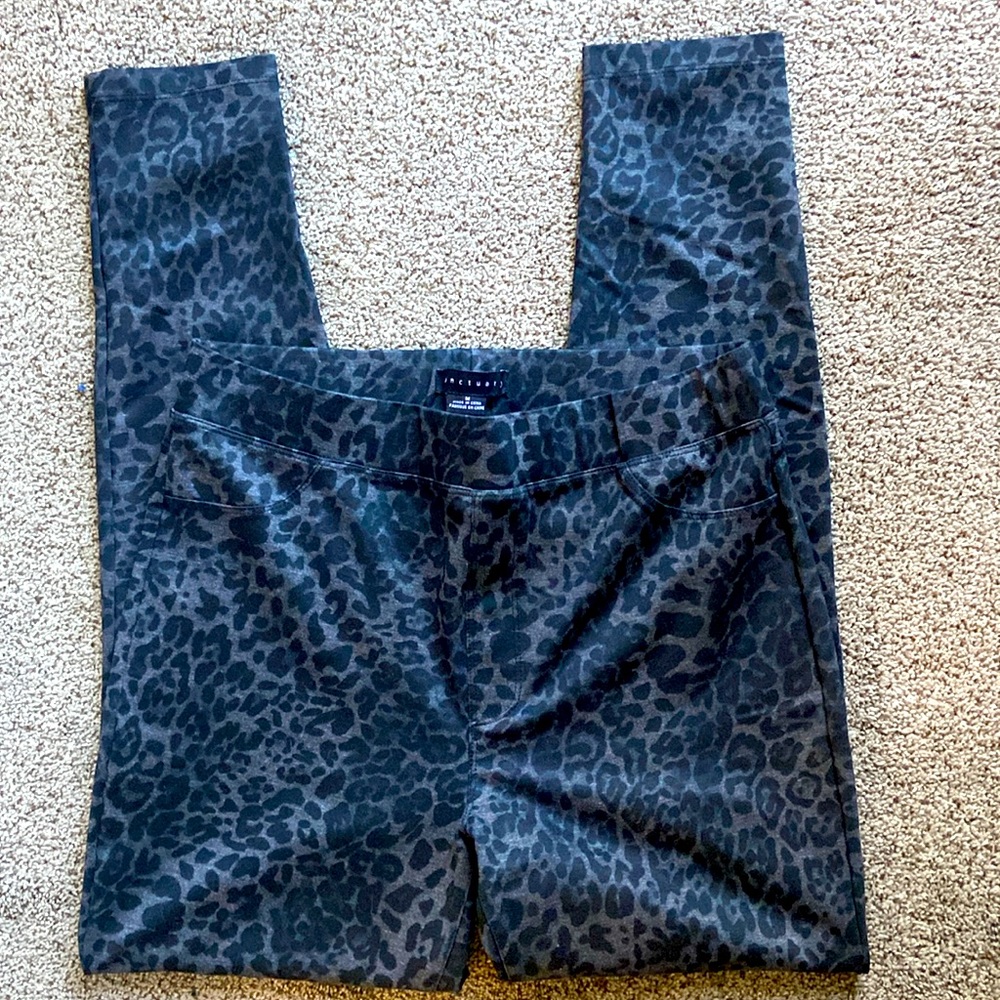 Sanctuary gray cheetah print pull on stretch leggings Sz M